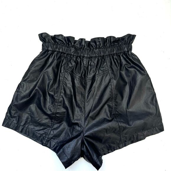 New Free People Black At First Sight Faux Leather High Waist Shorts Size Small - Picture 2 of 7